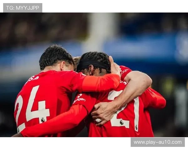 埃弗顿对阵诺丁汉森林，保级六分战提前上演